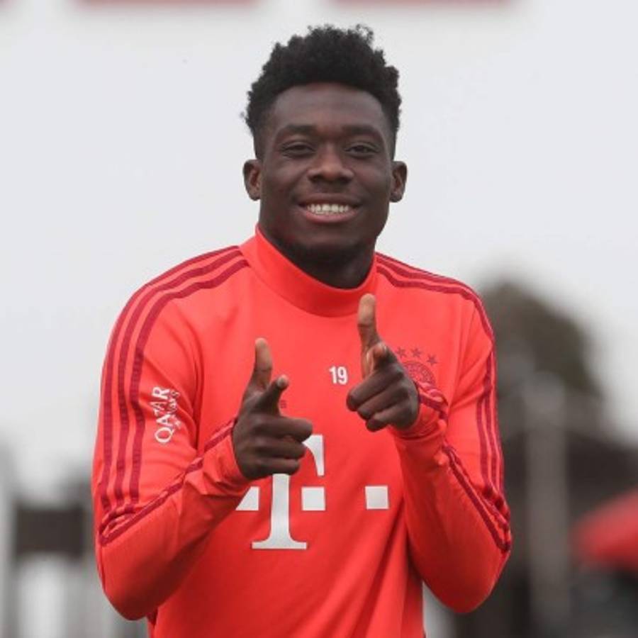 Jordyn Huitema, la preciosa delantera del PSG que conquistó a figura del Bayern Múnich