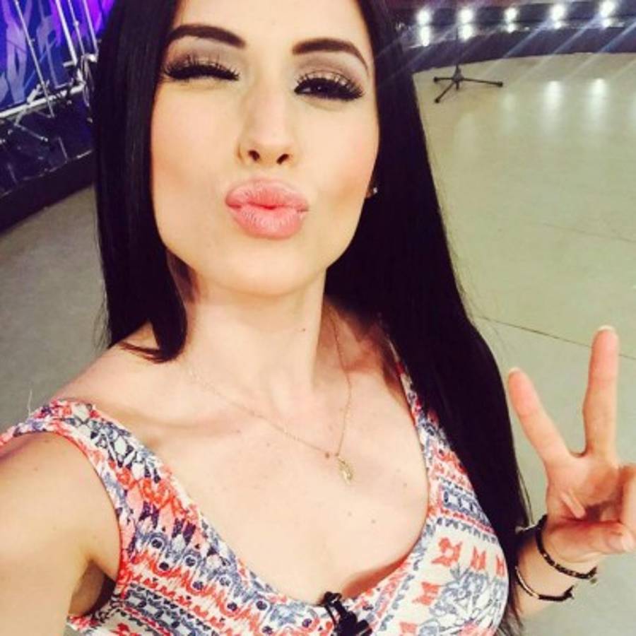 Rubí González, la bella presententadora mexicana aficionada al Monterrey