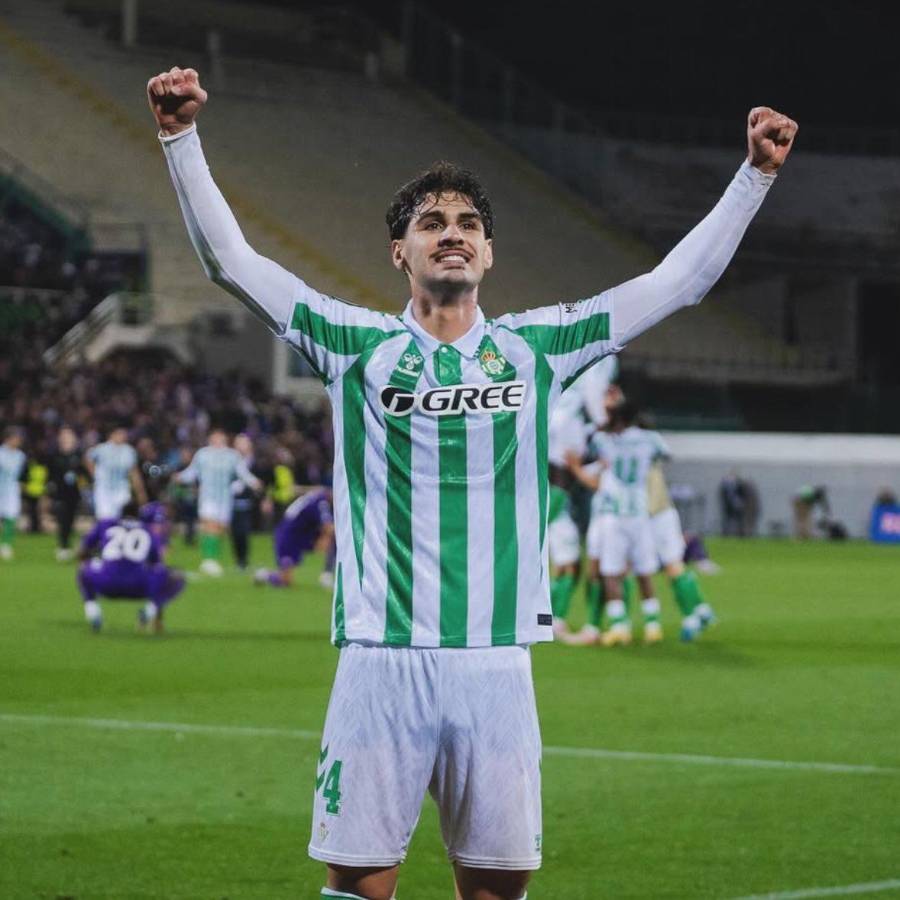 Guardiola lo compró por 40 millones, rechaza oferta del Barcelona, Xabi lo llamó y cierra su fichaje por Real Madrid