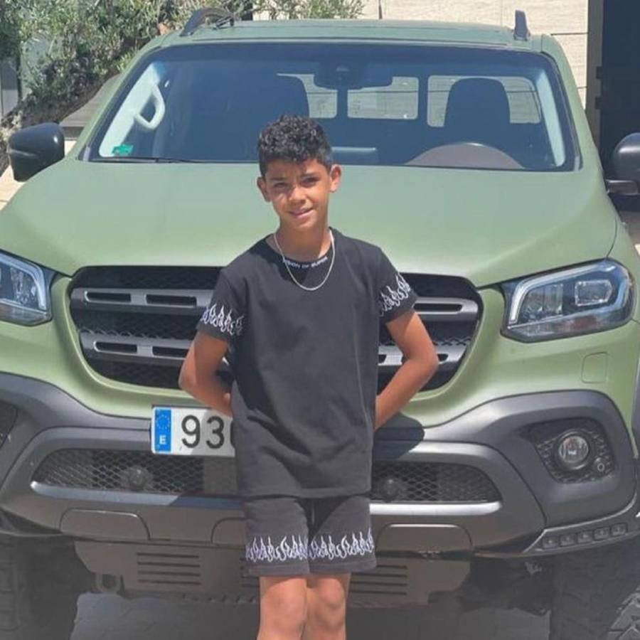 ¡Le gusta vestir caro! La vida de lujos que tiene Cristiano Ronaldo JR por su papá y así fue presentado en el United