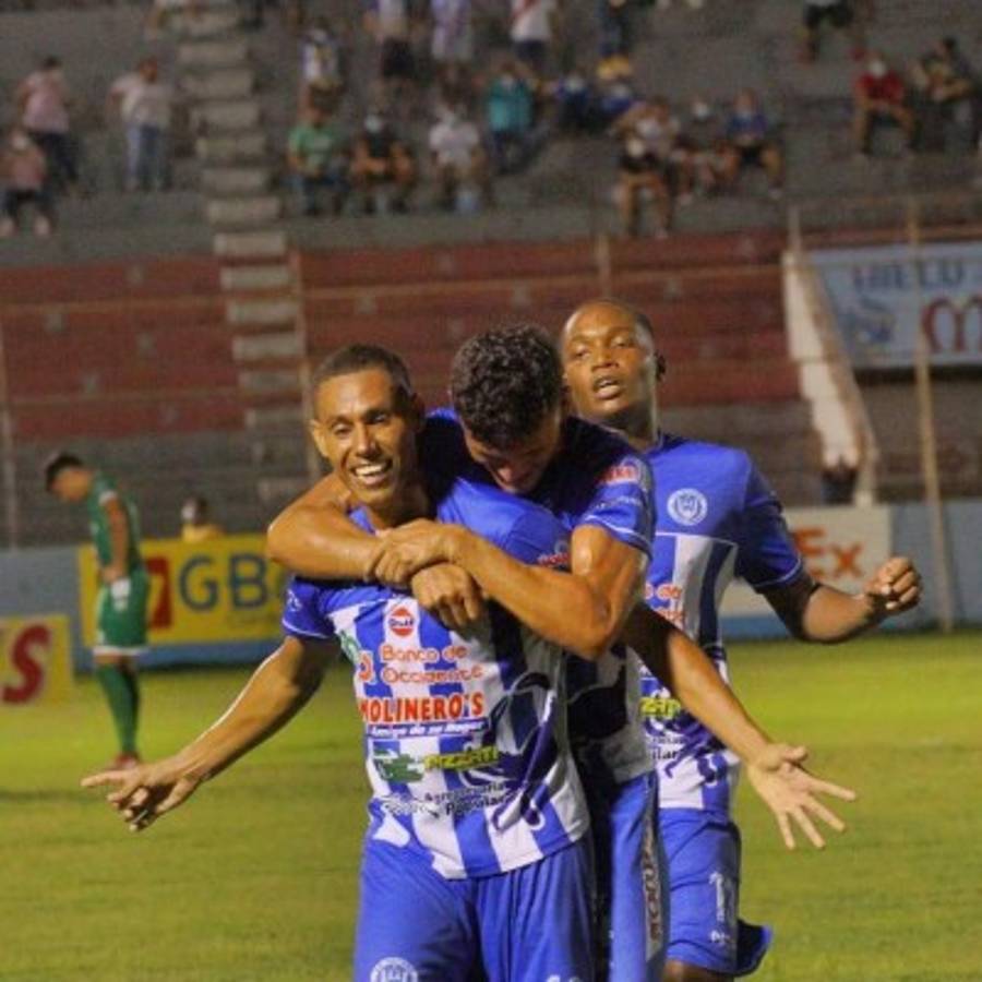 Lo que no viste en TV en la jornada 9: bellezas, beso apasionado de Pereira ¡y graves heridas a dos jugadores!