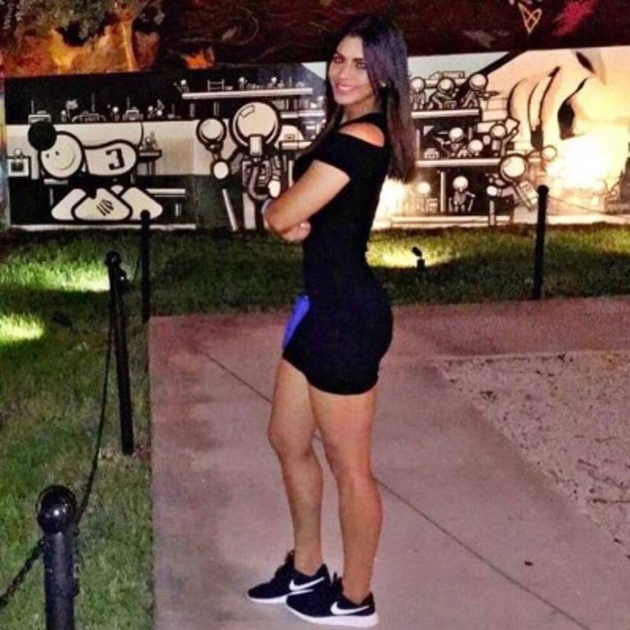 Las fotos más 'candentes' de la guapa presentadora Loren Mercadal