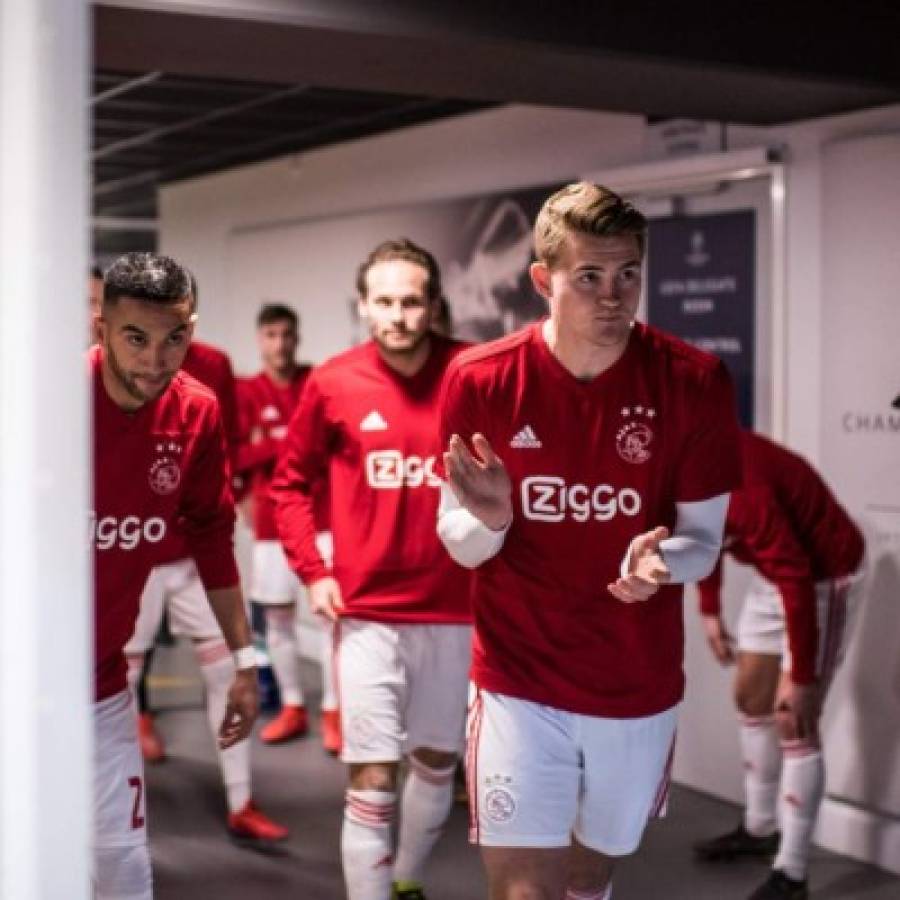 No viste en TV: El espectacular camerino del Ajax y la visita de Florentino Pérez