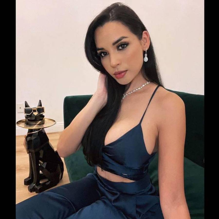 Choco Lozano y sus polémicas vacaciones con su bella novia tras no aceptar la convocatoria de Honduras para Copa Oro