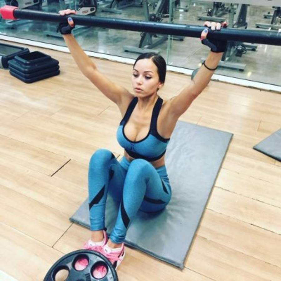 ¡Un bombón! Así es Melanie Pavola, la aficionada más ardiente de la selección mexicana