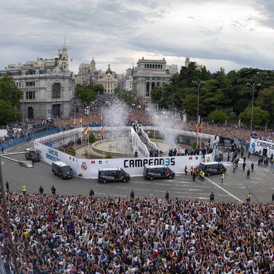 Espectacular fiesta: Real Madrid festejó en Cibeles con la afición su título 35 de la Liga de España