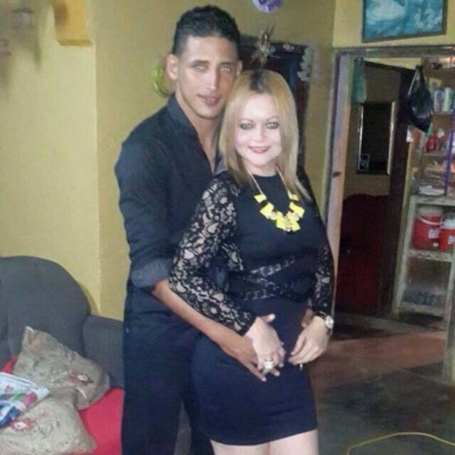 Las novias y esposas de los jugadores del clásico Real España-Marathón