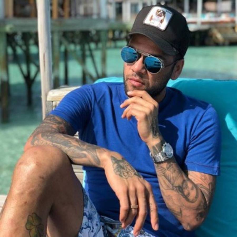 Las fotos 'hot' de la mujer de Dani Alves en sus vacaciones en las Maldivas