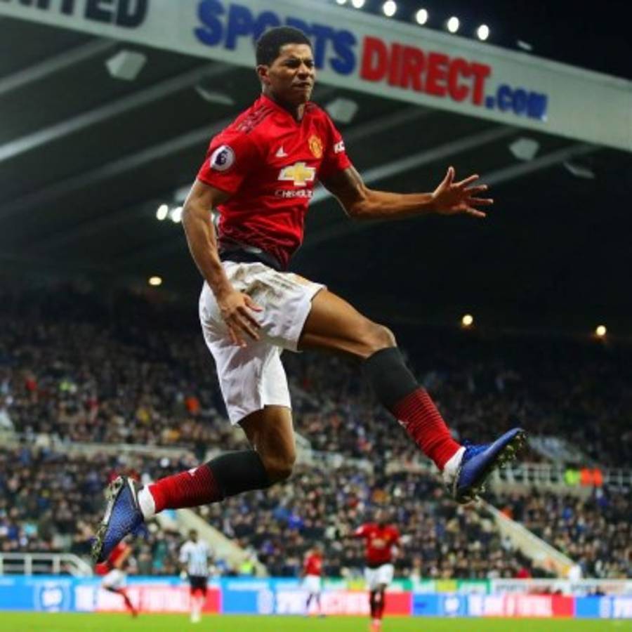 Así juegan: El tremendo 11 del Manchester United para frenar a Messi y al Barcelona