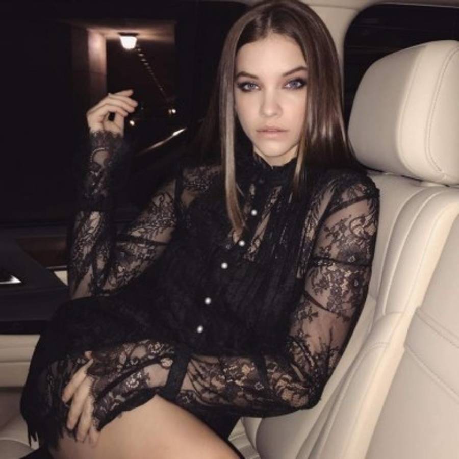 Neymar se va de fiesta con el piloto Lewis Hamilton y estas tres muñecas