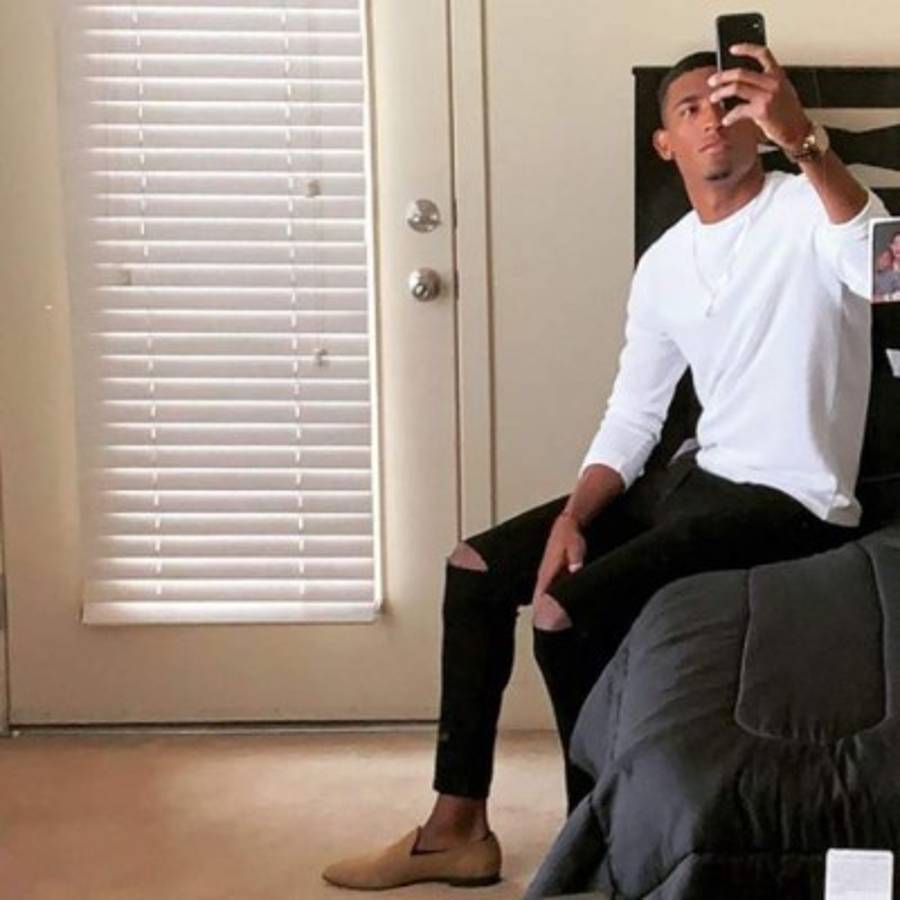 Estilo y moda: Derroche de elegancia de Douglas Martínez en redes sociales