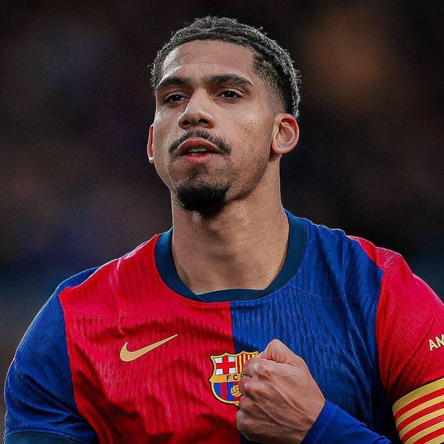 Ronald Araújo deja la respuesta que todo Barcelona esperaba y hace promesa: Lo acepto, nunca fui de...