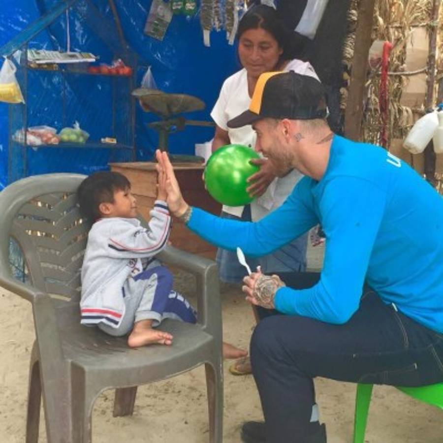 Así disfrutan las vacaciones los cracks ¡Vaya carita la de Messi!