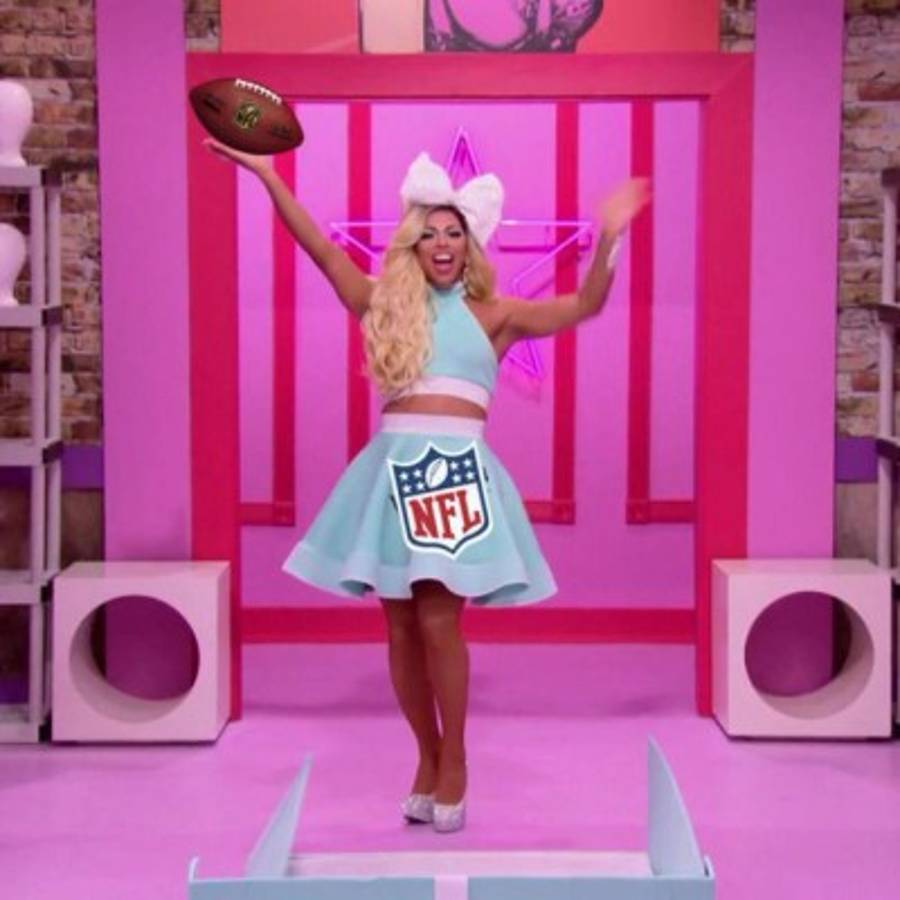 Hacen trizas con burlas a Shakira por sacar la lengua en show del Super Bowl