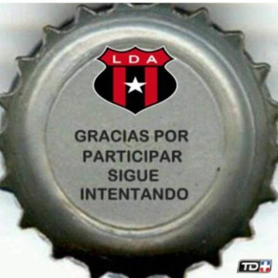 Olimpia elimina a Alajuelense y memes destrozan a Benito Floro