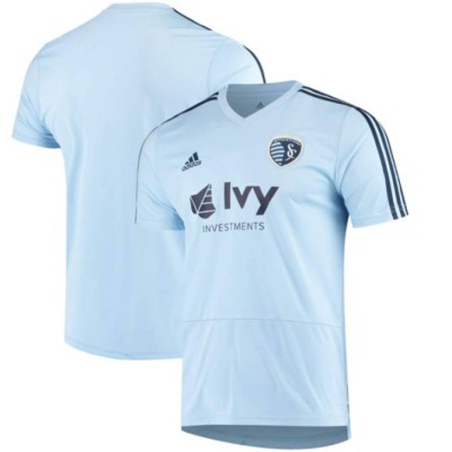 ¡Espectaculares! Las camisas que viste la legión hondureña en este 2018