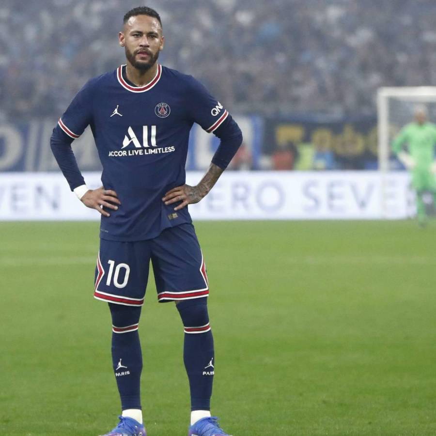 Revelan en Francia los “trapos sucios” en el vestuario del PSG: Los privilegios de Messi, Keylor Navas y hasta Wanda Nara