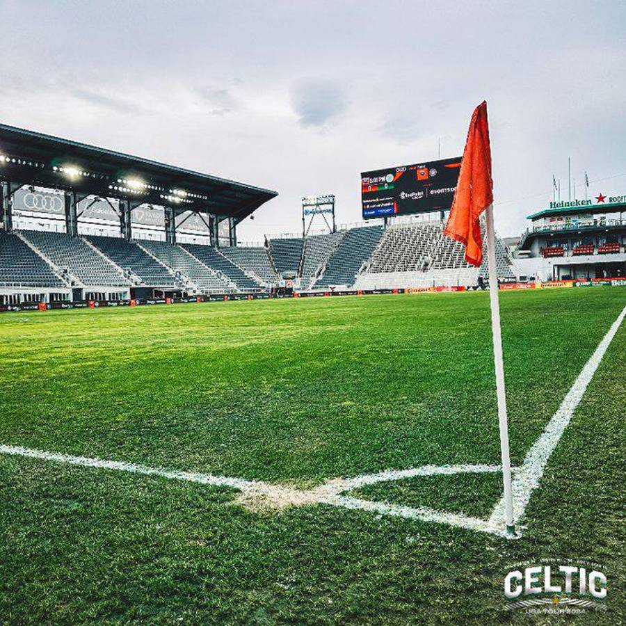 Luis Palma es sorprendido por hondureños en el duelo entre Celtic vs DC United en Estados Unidos