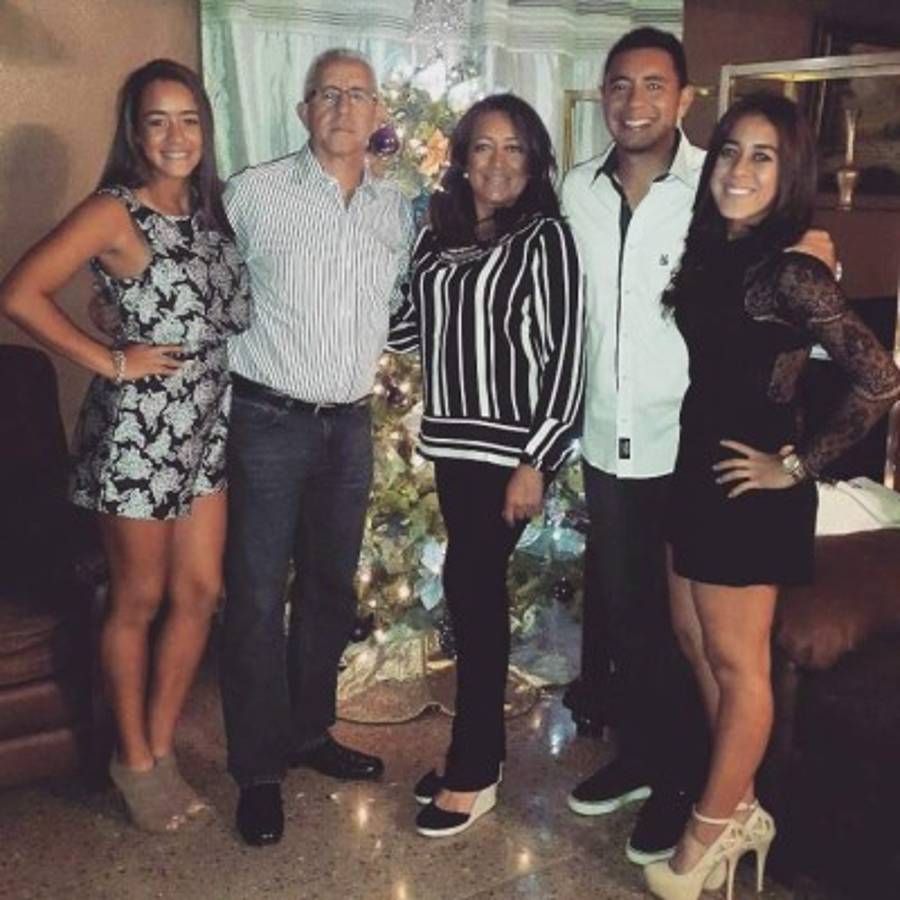 Daniela Obando, la mejor tenista hondureña y también la más radiante