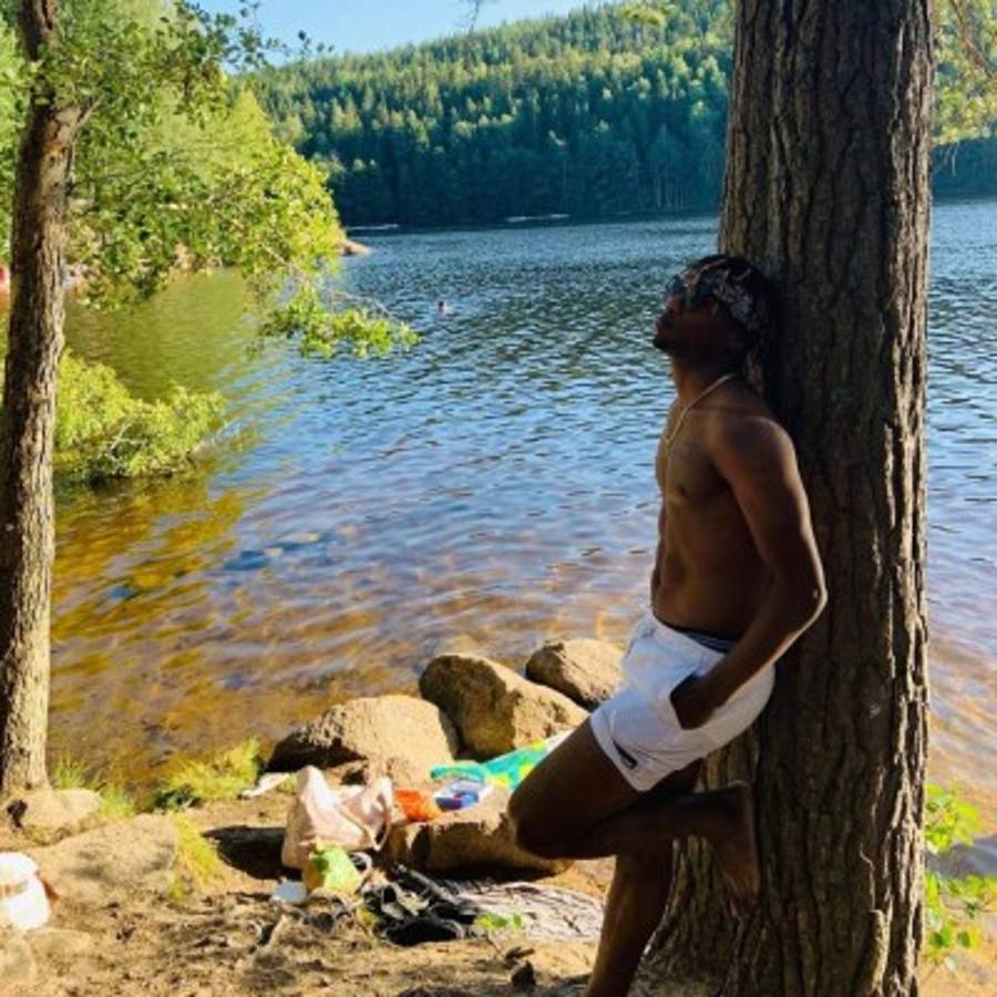 ¡Lo disfruta a pesar de no jugar! Así es la vida del hondureño Kevin Álvarez en Suecia