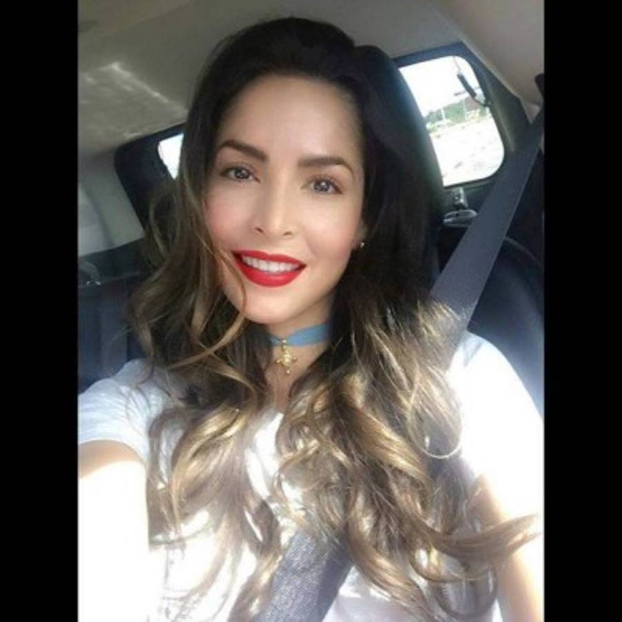 FOTOS: Carmen Villalobos, la sexy aficionada de la selección de Colombia