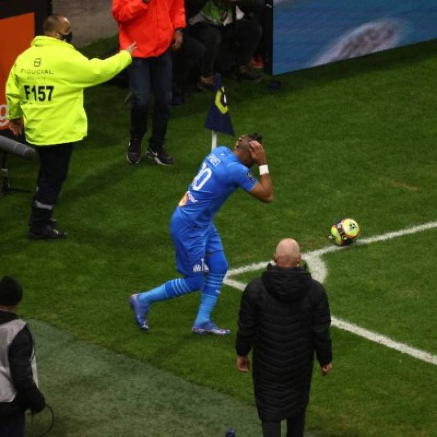 Fotos: Así fue la agresión que sufrió Payet en la Liga de Francia; ¡botellazo en la cabeza!