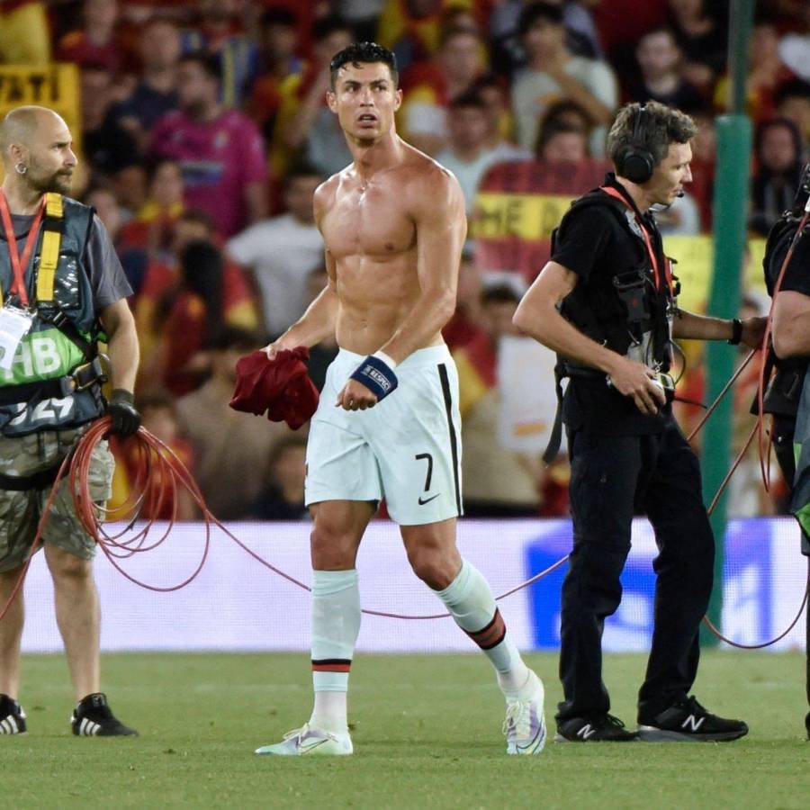 Cristiano Ronaldo en modo entrenador y su gesto con figura del Real Madrid en el España-Portugal de la Liga Naciones