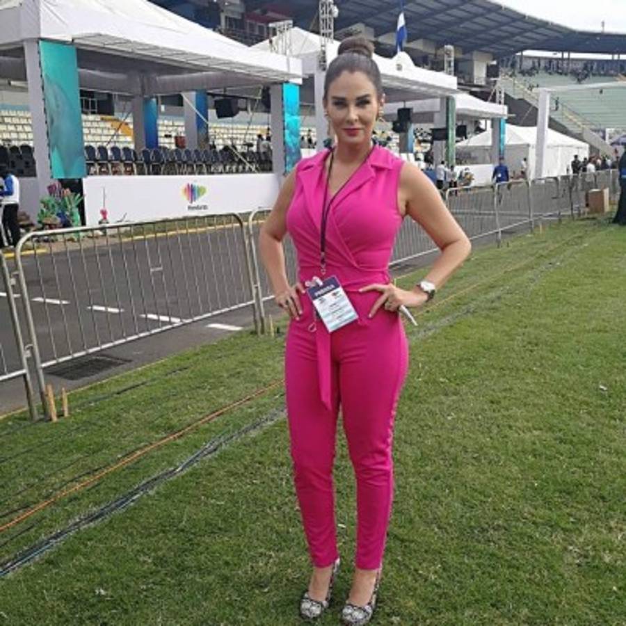 Las bellas presentadoras de TV que engalanaron este 15 de septiembre