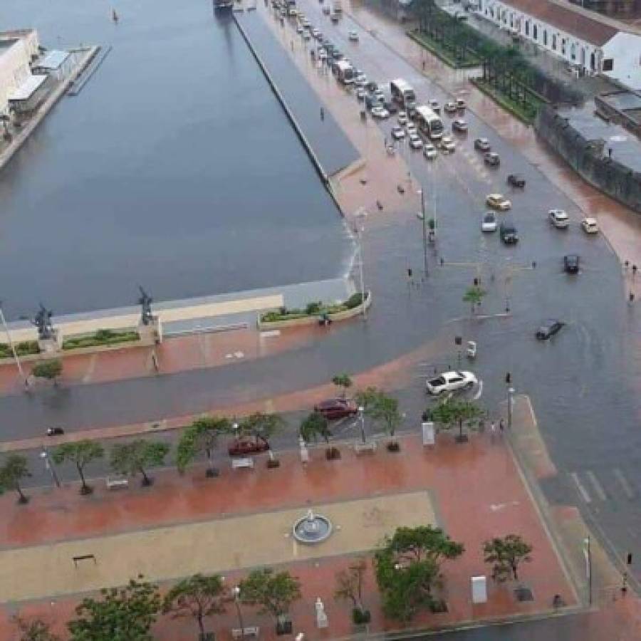 La tormenta Iota golpea a Colombia; Cartagena de Indias, bajo el agua