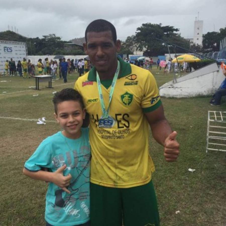 Jugadores hondureños que al retirarse del fútbol se volvieron 'gorditos'