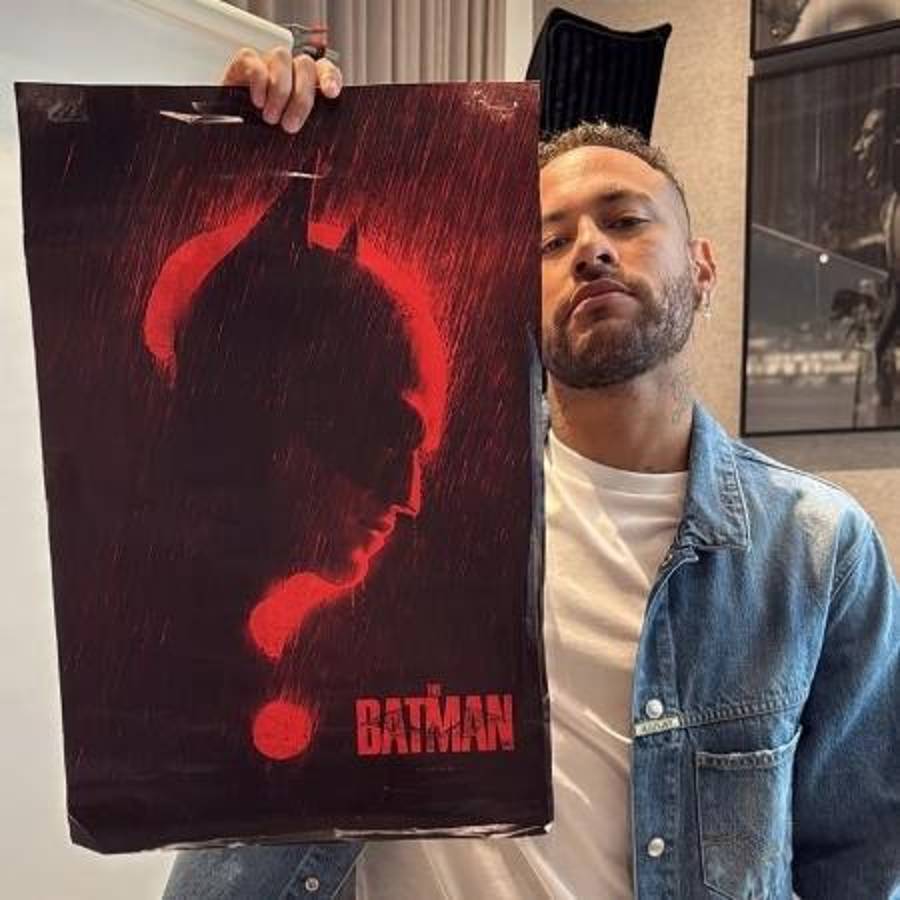 Neymar compró el Batimóvil, pero no puede usarlo: tres años en construirse y la millonada que pagó por su nuevo capricho