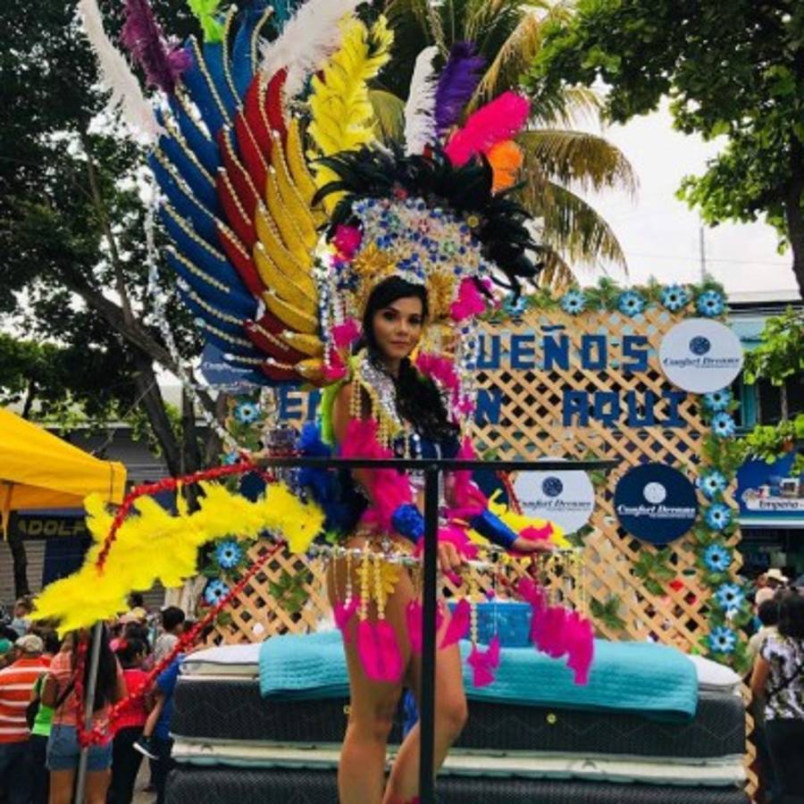 Laura Bariatti, la exfisioterapeuta del Suchitepéquez que deslumbró en carnaval en Guatemala