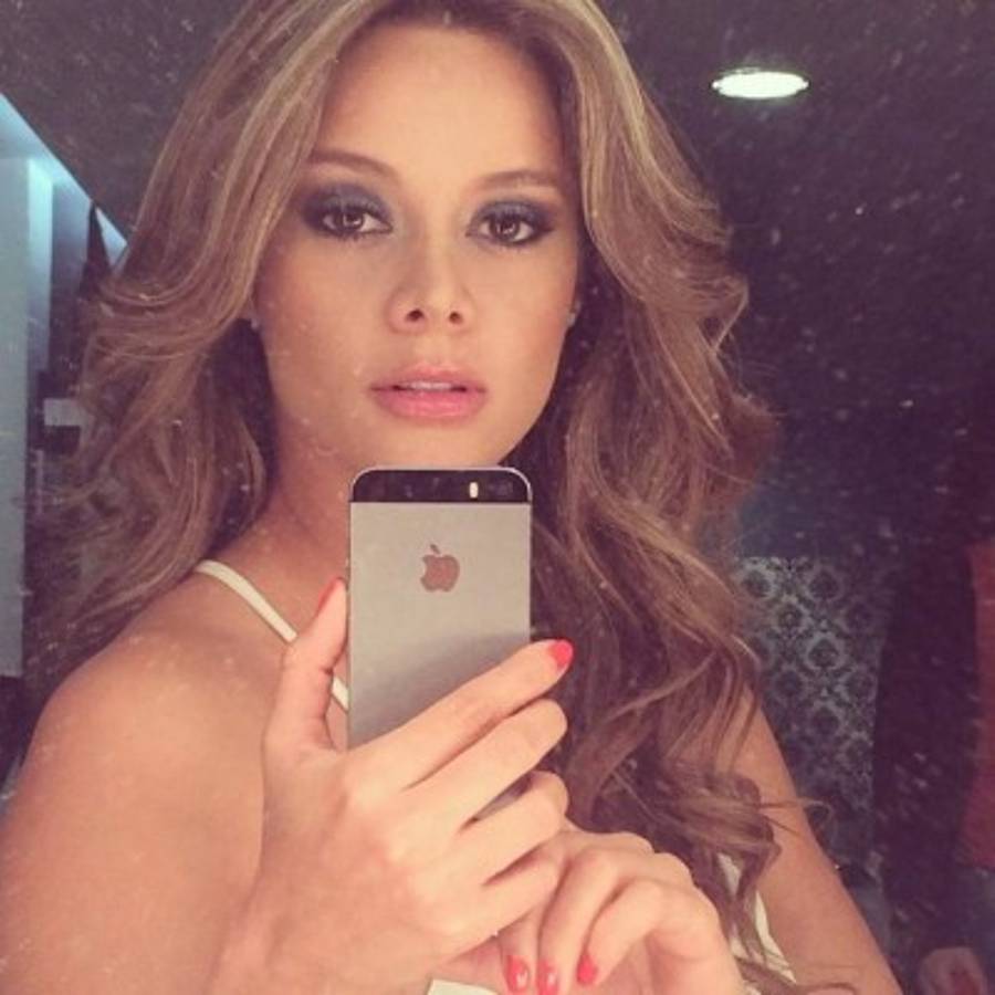 Así es Alejandra Buitrago, sexy periodista que dijo que Messi es colombiano
