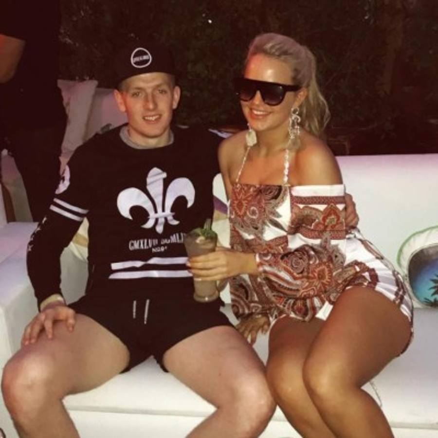 ¡Escándalo! Portero inglés involucrado en pelea callejera por defender a su novia