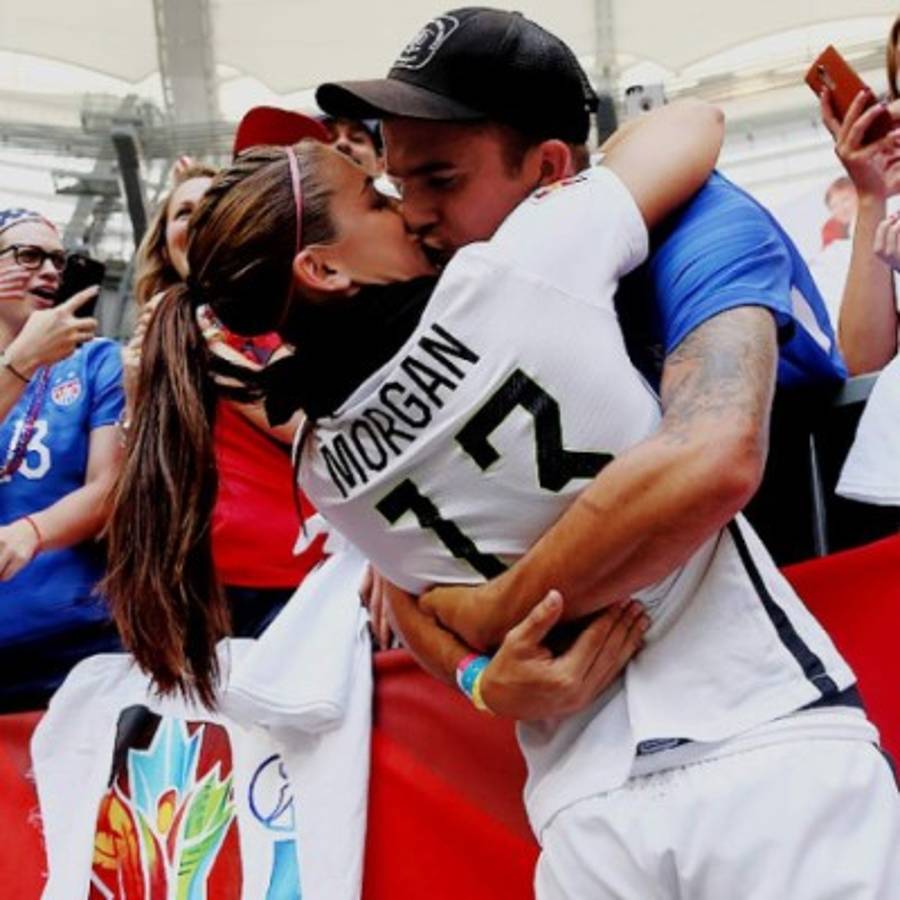 Alex Morgan celebra sus 30 años con la clasificación de Estados Unidos a la Final del Mundial Femenino