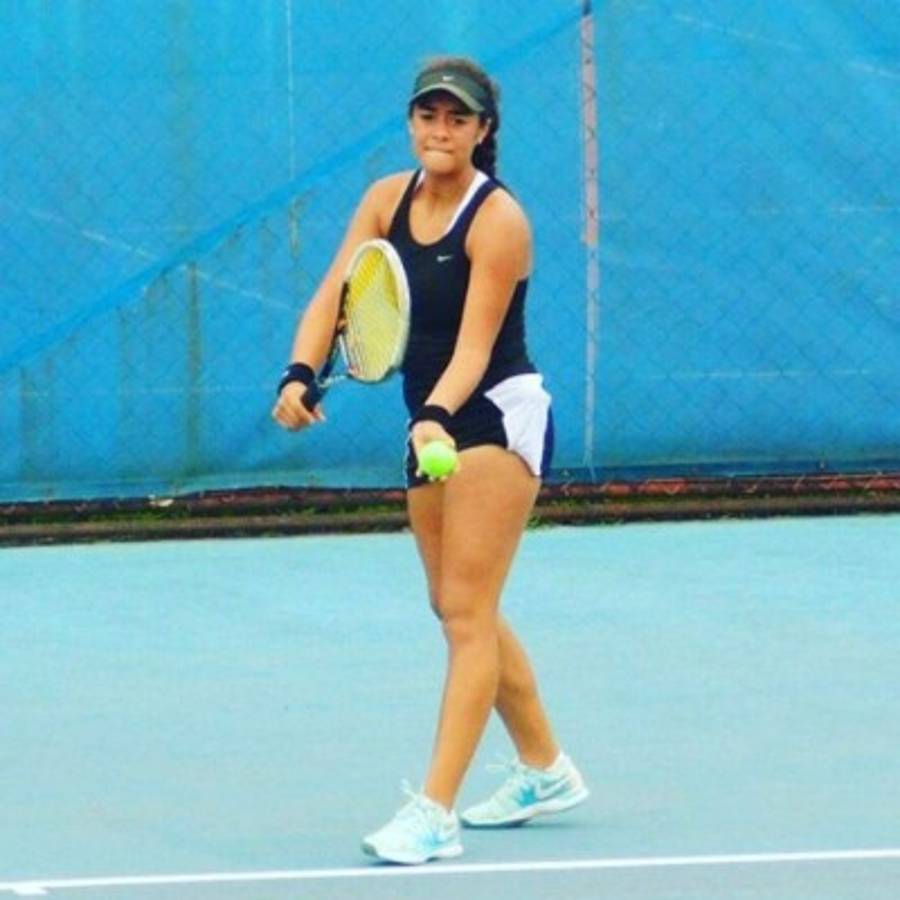 Daniela Obando, la mejor tenista hondureña y también la más radiante