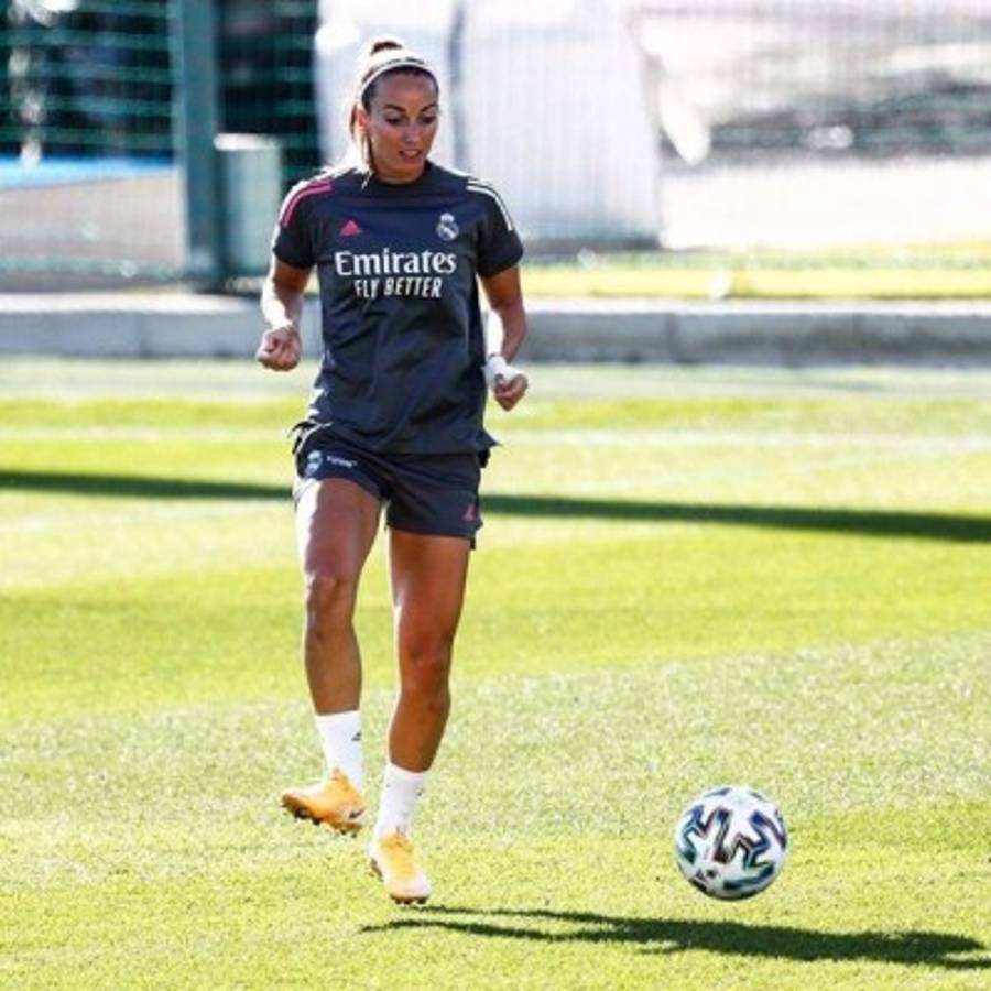 ¡Es una crack! Kosovare Asslani, la hermosa futbolista sueca del Real Madrid femenino