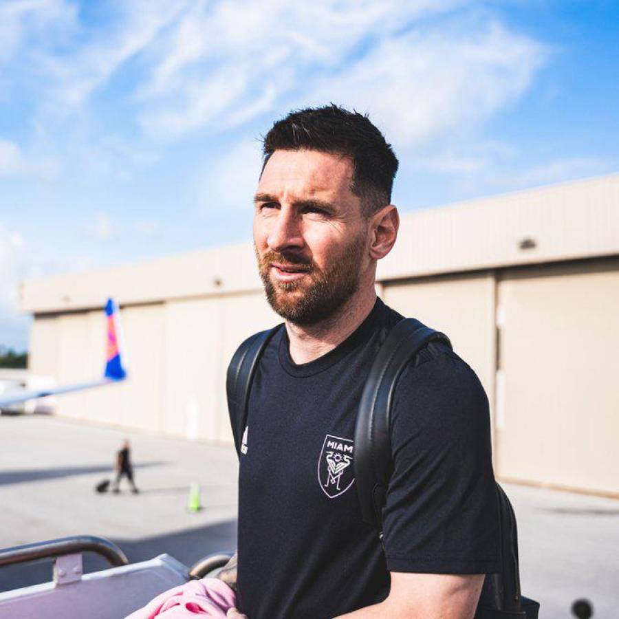 “Sin ayuditas Messi”: Así recibieron al crack del Inter Miami en México; un niño sorprendió con su pancarta