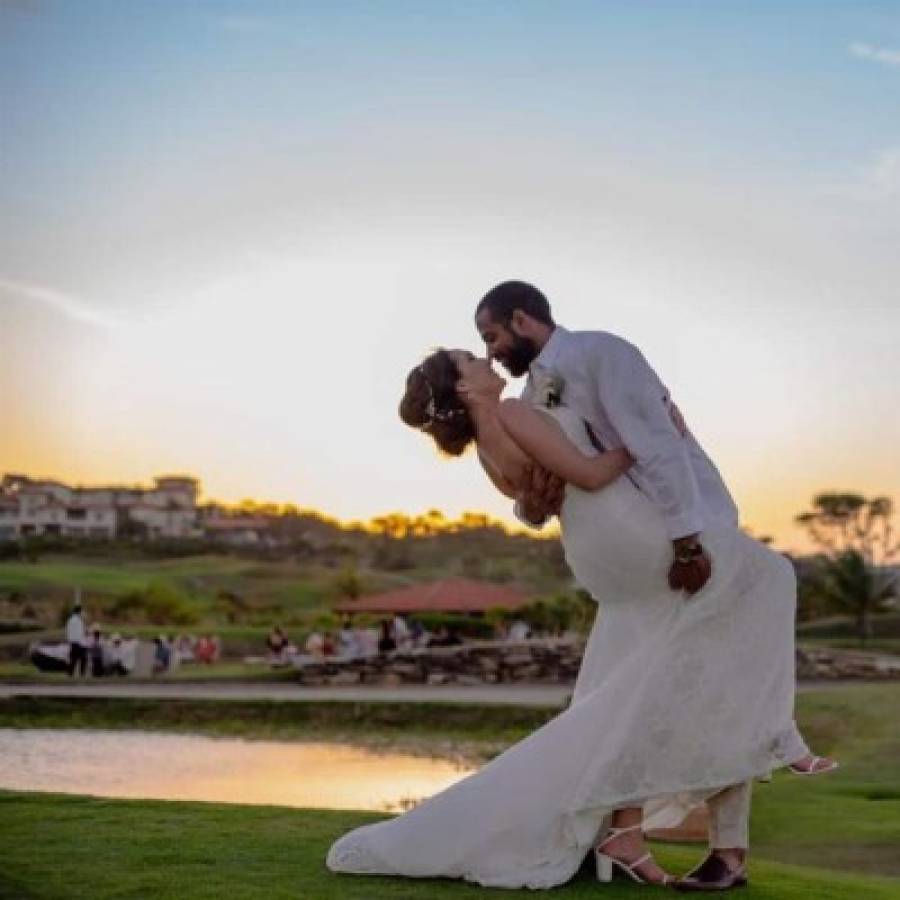 ¡El mejor partido de su vida! Así celebró su boda el portero del Olimpia, Edrick Menjivar, con su pareja