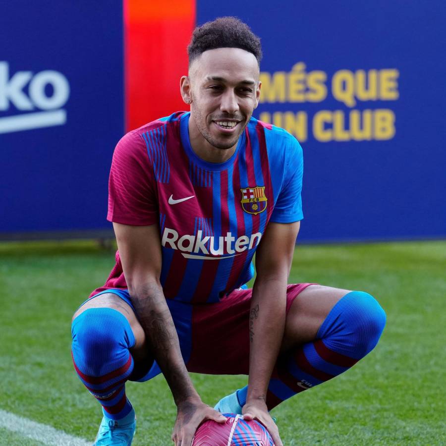 Así fue la presentación de Aubameyang con el Barcelona: se convierte en socio, su dorsal y cómo quiere que lo llamen