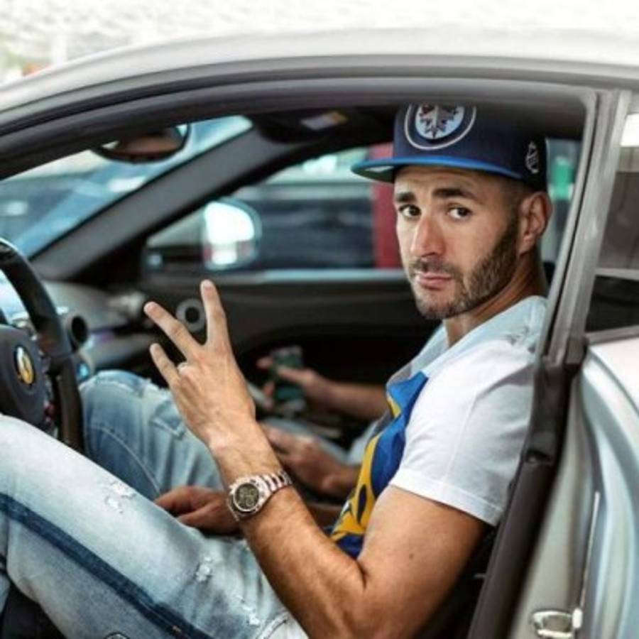Tiene uno nuevo: La lujosa colección de autos que tiene Karim Benzema, crack del Real Madrid