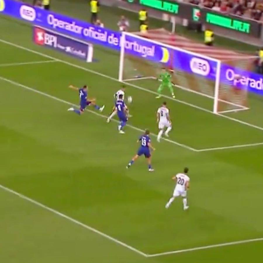 Cristiano hizo dedicatoria especial y rompió en llanto con su gol 900; Pepe recibe homenaje y mensaje de Real Madrid