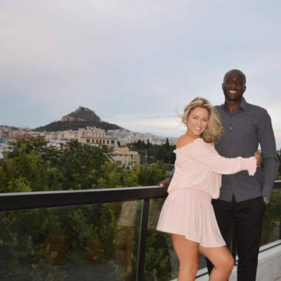 ¡Belleza! La espectacular novia de futbolista del Cardiff, equipo que ascendió a la Premier League