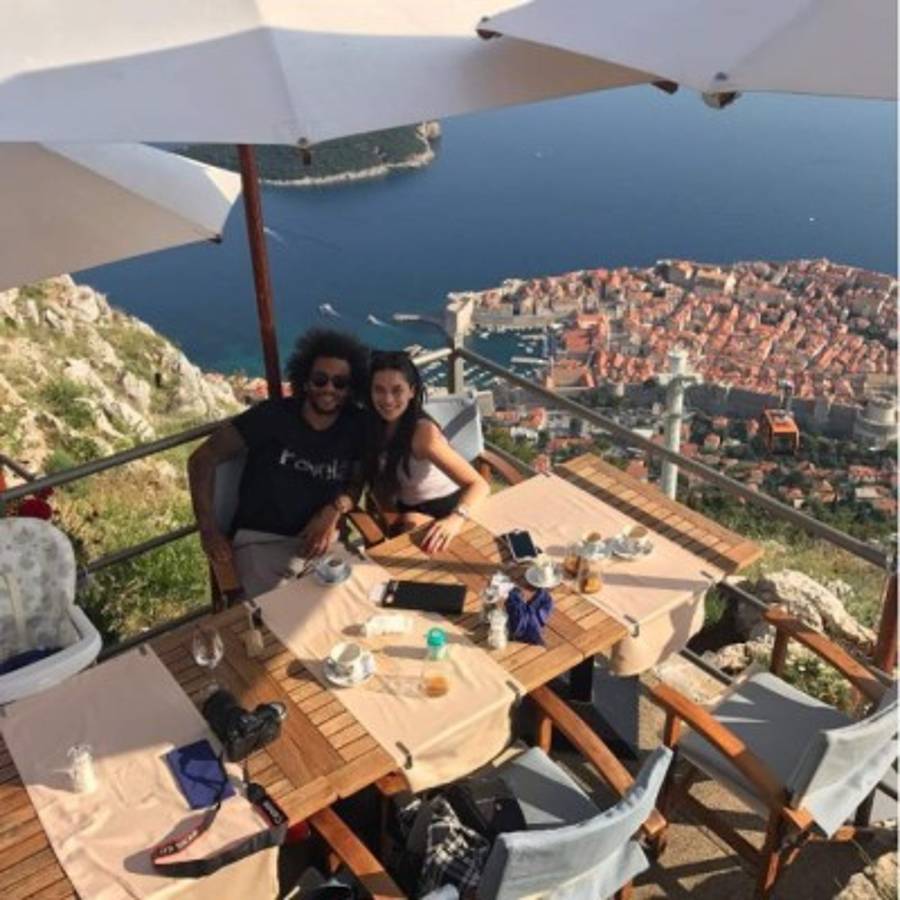 Así disfrutan las vacaciones los cracks ¡Vaya carita la de Messi!