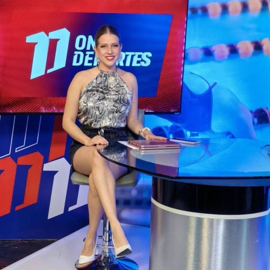 Las periodistas deportivas catrachas engalanan la previa del juego entre Honduras vs México en el estadio Morazán