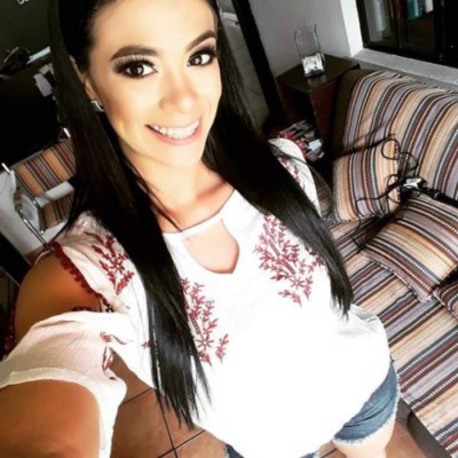 Tuty Santamaría, la hermosa presentadora salvadoreña