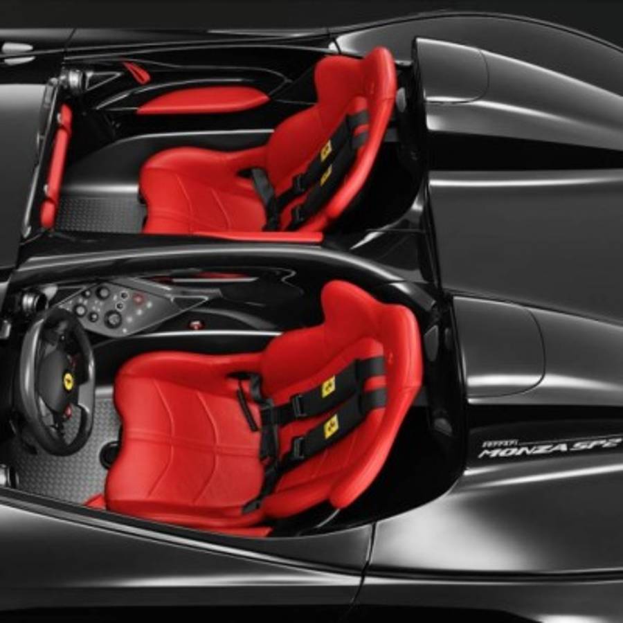 Cristiano Ronaldo se compra un costoso Ferrari Monza: Pagó 1.6 millones de euros por el auto