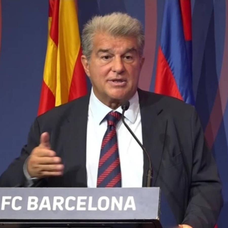 Hansi Flick ordena que echen a tres jugadores del Barcelona por este motivo y toma decisión con Marc Casadó ¿Se va Ter Stegen?