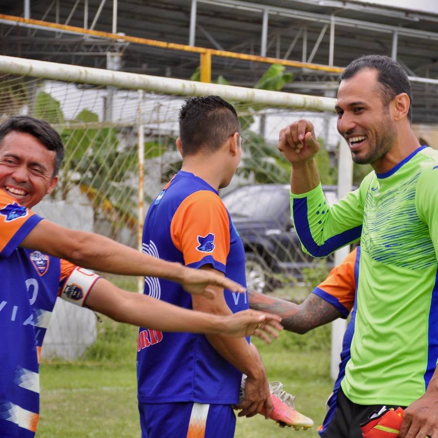 ¿Cómo lucen? Equipo burocrático ficha exseleccionados nacionales retirados y arman 11 titular de lujo