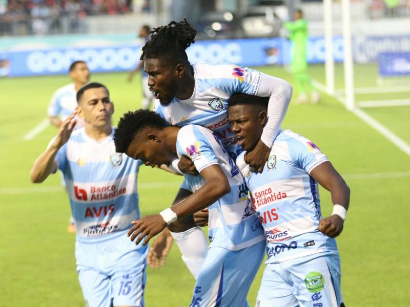 Así fue la celebración de Génesis PN cuando anotaron el gol que los clasificaba a la gran final, pero con la derrota quedaron eliminados y fuera de la fiesta grande.